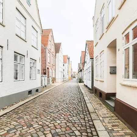 Apartmenthaus Theodor Storm Meeresstrand Husum  Exterior foto